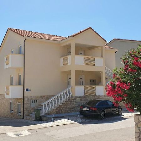 Apartments Mislav Novalja Exterior foto